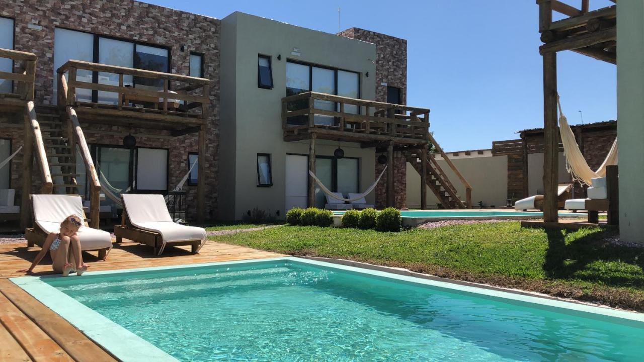Las Estenas , Casas Del Mar La Pedrera Exterior foto